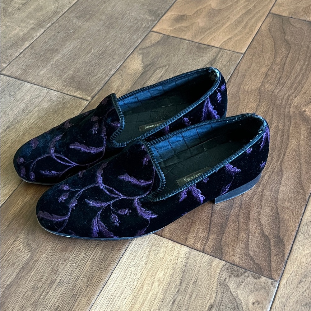 Neiman Marcus Black and Purple Velvet Loafers